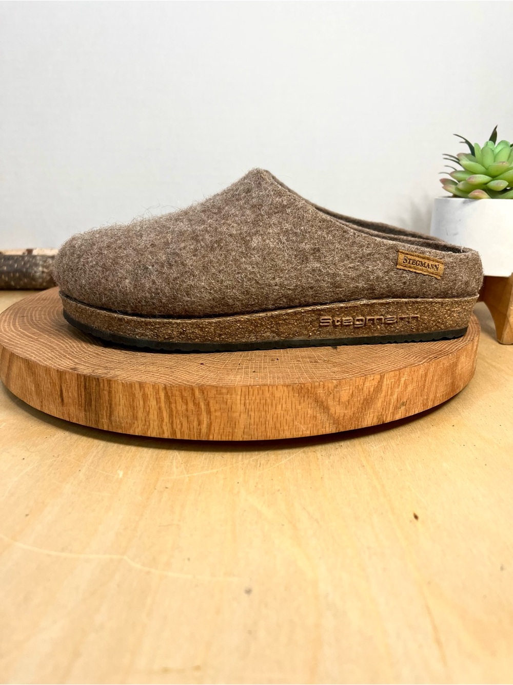 Stedman Brown Slip-On Wool Felt Clogs Mules Size US 6.5 / 7